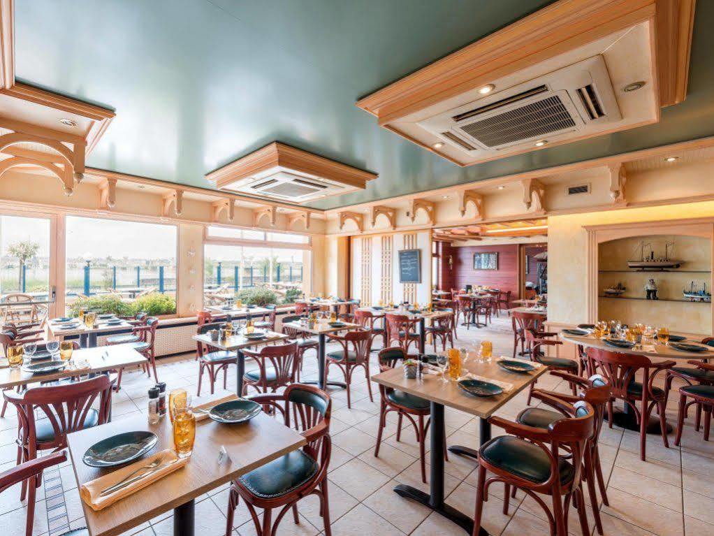 Logis Hotels - Au Poisson D'Argent - Hotel 3 Etoiles Et Restaurant Le Mesnil-en-Vallee Ngoại thất bức ảnh
